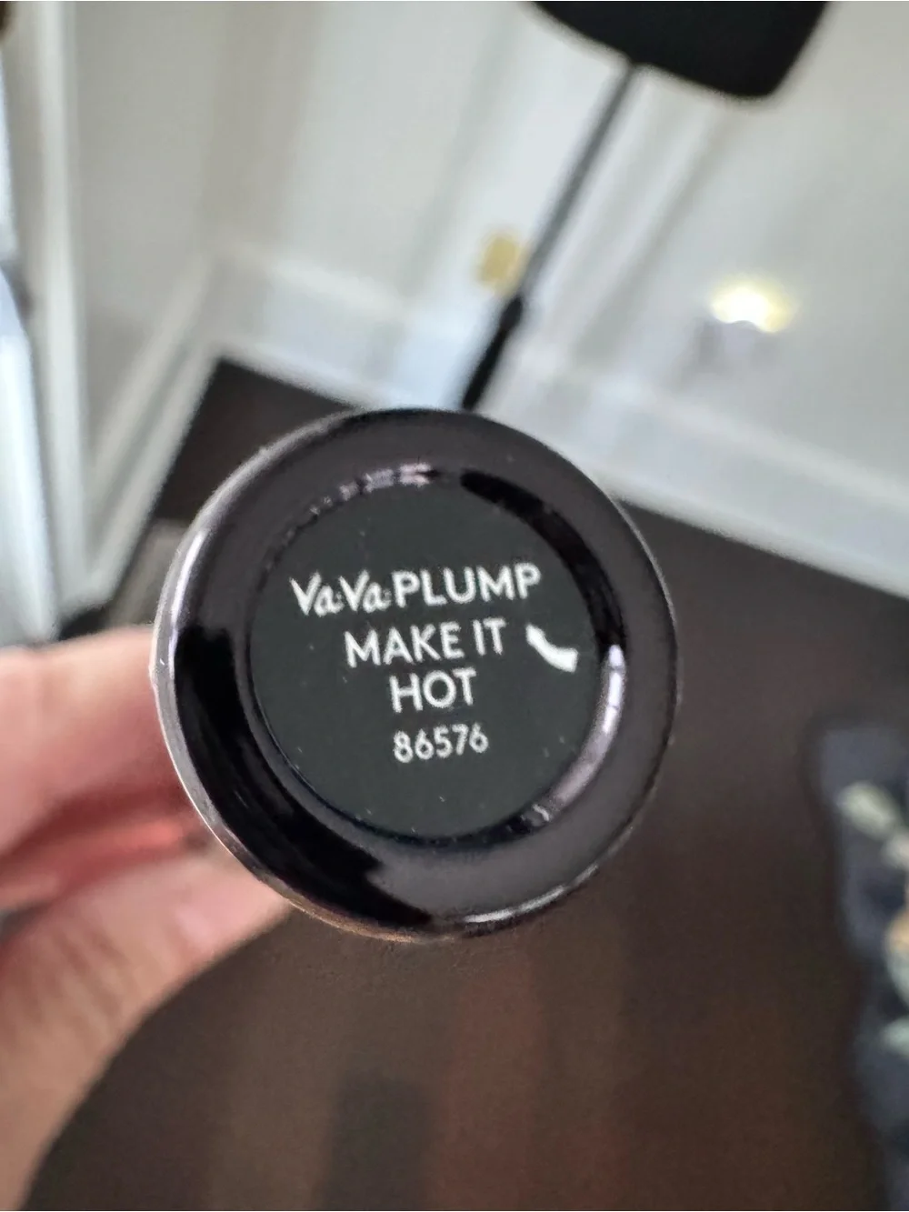 NEW in box Buxom Va Va Plump Shiny Liquid Lipstick ~ Make It Hot Red 💋